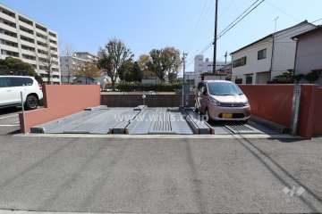 敷地内駐車場（屋外機械式）
