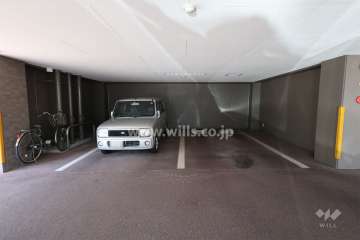 敷地内駐車場（屋内平面式）