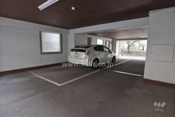 敷地内駐車場（屋内平面式）