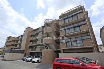 ライオンズマンション小幡新城の外観（北西側から）