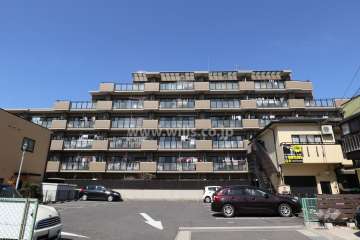 ライオンズマンション森孝の外観（南側から）