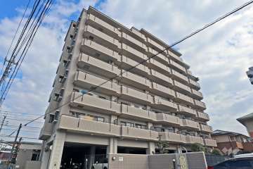 グローリアス藤ヶ丘西の外観（南西側から）