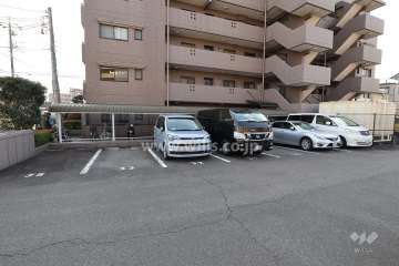 敷地内駐車場（屋外平面式）