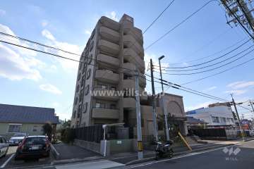 ライオンズマンション四軒家の外観（北東側から）