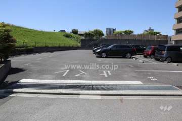 駐車場出入り口