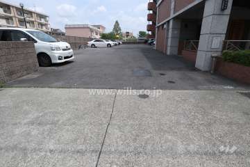 駐車場出入り口