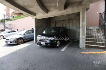 敷地内駐車場（屋内平面式）