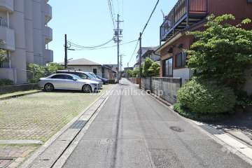 敷地北側の前面道路