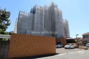 ライオンズマンション小幡西城の外観（北東側から）　※2019年5月現在大規模修繕工事中