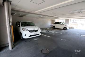 敷地内駐車場（屋内平面式）
