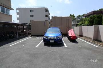 敷地内駐車場(屋外平面式)