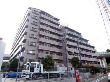 ラウンドスクエア吹田青葉丘の外観(東側から)