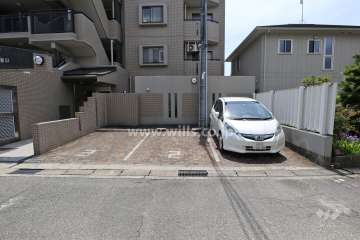 敷地内駐車場（屋外平面式）