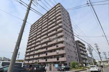 宝マンション新守山スクエアの外観（南東側から）