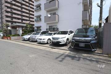 敷地内駐車場（屋外平面式）