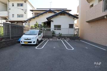 敷地内駐車場（屋外平面式）