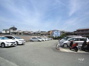 敷地内駐車場（屋外平面式）