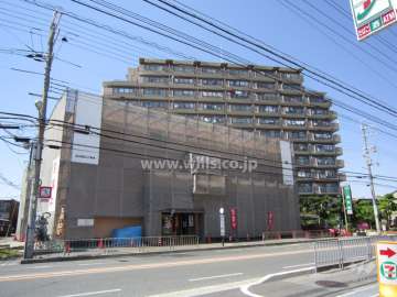 イトーピア東千里マンションの外観(南側から)