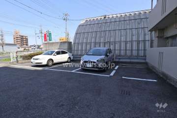 敷地内駐車場（屋外平面式）