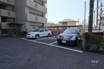 敷地内駐車場（屋外平面式）