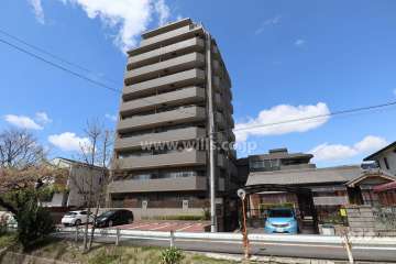 ライオンズマンション大森第2の外観（南東側から）