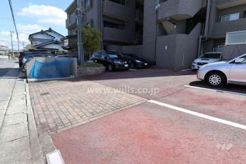 敷地内駐車場（屋外平面式）