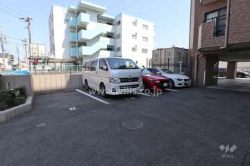 敷地内駐車場（屋外平面式）