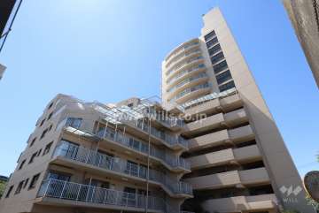 ナビシティ牛牧の外観（南西側から）