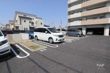 敷地内駐車場（屋外平面式）
