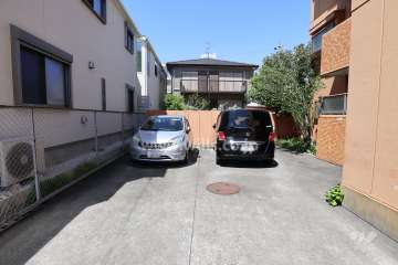 敷地内駐車場（屋外平面式）