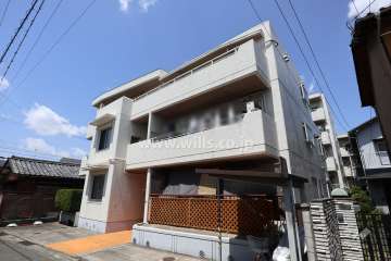 メゾン長栄南棟の外観（南東側から）