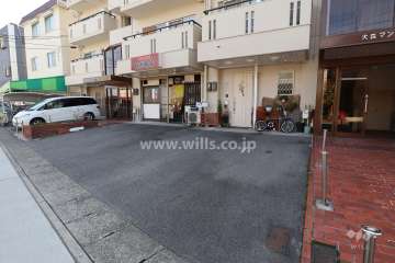 敷地内駐車場（屋外平面式）