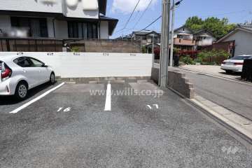 敷地内駐車場（屋外平面式）