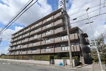 グリーンハイツ藤ヶ丘北の外観（南東側から）