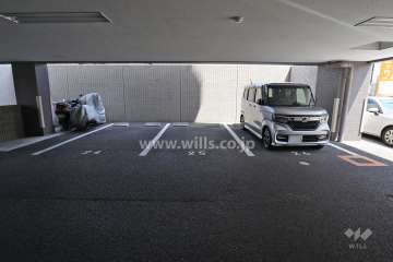 敷地内駐車場（屋内平面式）