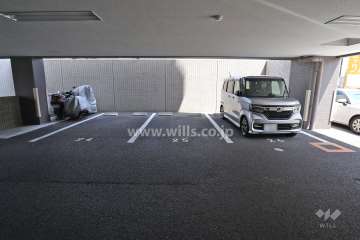 敷地内駐車場（屋内平面式）