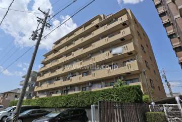 チサンマンション瓢箪山の外観（南東側から）