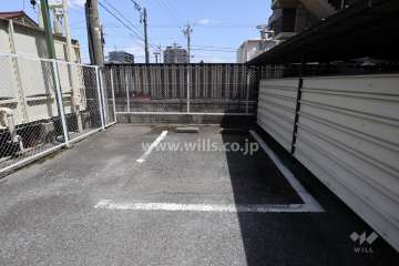 敷地内駐車場（屋外平面式）