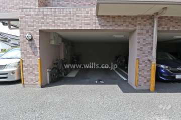 敷地内駐車場（屋内平面式）