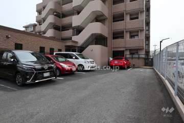 敷地内駐車場（屋外平面式）