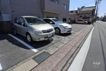 敷地内駐車場（屋外平面式）