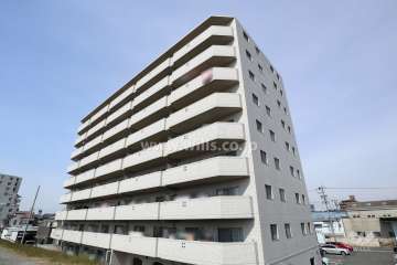 サンパーク小原橋緑地ワンズワンの外観（南東側から）