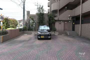 敷地内駐車場（屋外平面式）