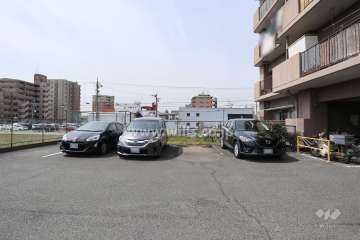 敷地内駐車場（屋外平面式）