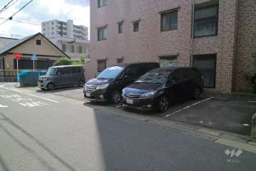 敷地内駐車場（屋外平面式）