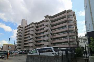 宝マンション小幡苗代の外観（北西側から）