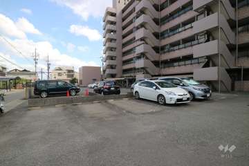 敷地内駐車場（屋外平面式）