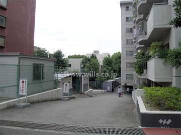 敷地の東側