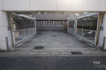 駐車場の出入口