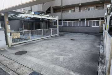 敷地内駐車場（屋外機械式）